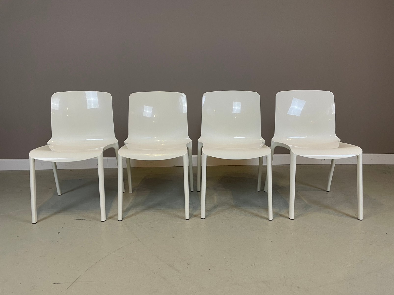 4 stapelbare Casprini “Tiffany” tuinstoelen binnen & buiten, Ophalen, Kunststof, Wit, Zo goed als nieuw