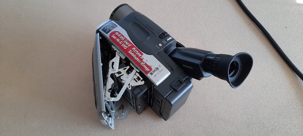 JVC Super-VHS camcorder set (compleet + netstroom), Ophalen of Verzenden, VHS of SVHS, Camera