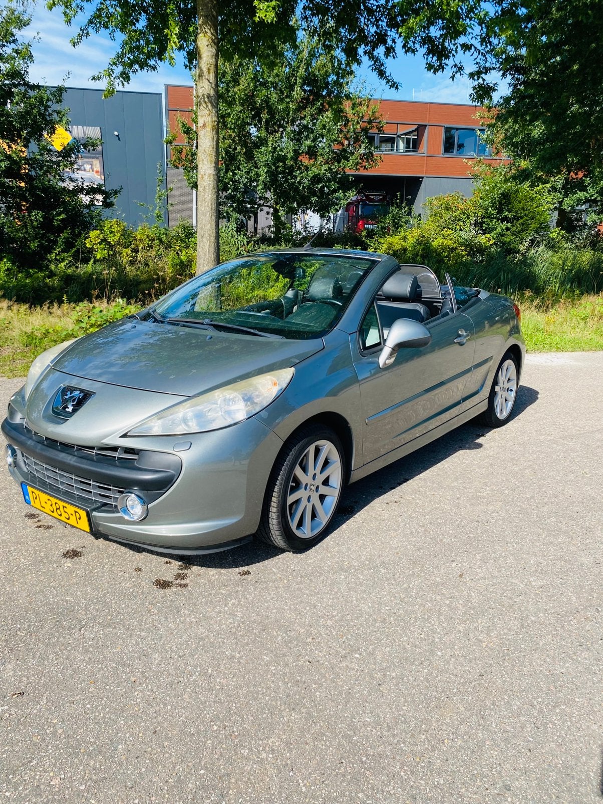 Peugeot 207 1.6 16V CC 88KW 2009 Grijs, Auto's, Voorwielaandrijving, 15 km/l, 4 cilinders, Cabriolet