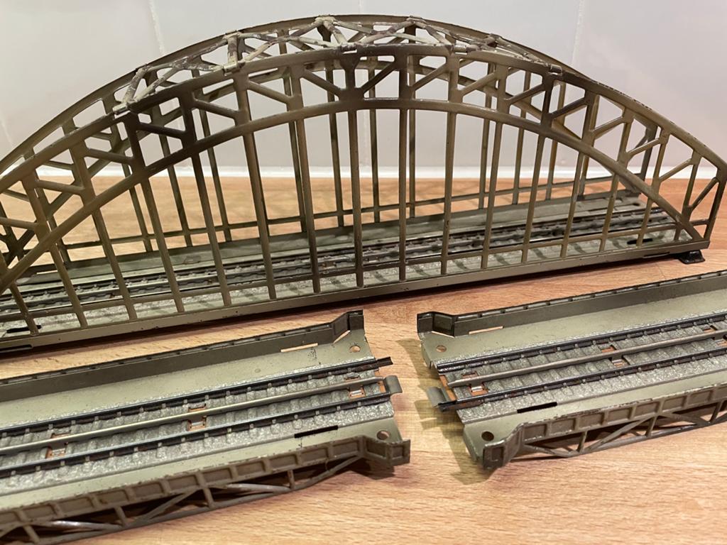 Set marklin brugdelen. Boogbrug. Jaren 50., Hobby en Vrije tijd, Modeltreinen | H0, Ophalen of Verzenden, Zo goed als nieuw, Wisselstroom