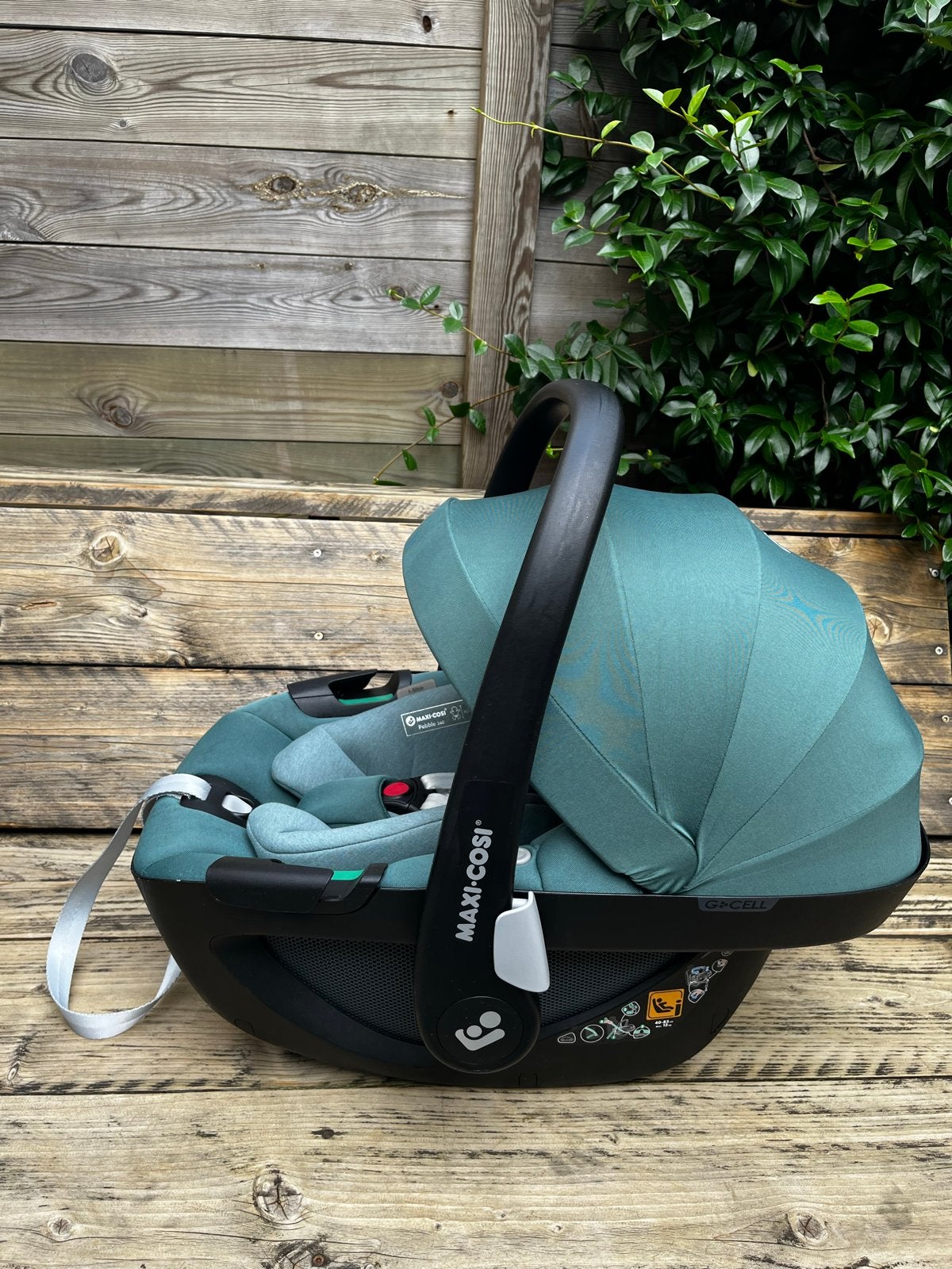 Maxi Cosi I-size Pebble 360 Essential Green - nette staat, Ophalen, Zijbescherming, Zo goed als nieuw, Isofix