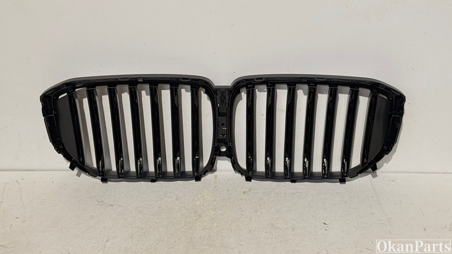 BMW X5 G05 LCI Nieren Grille Mat Zwart 5A67CC6, Petuelring 130
80788  Munich, DE, Gebruikt, Voor, Info@bmw.de