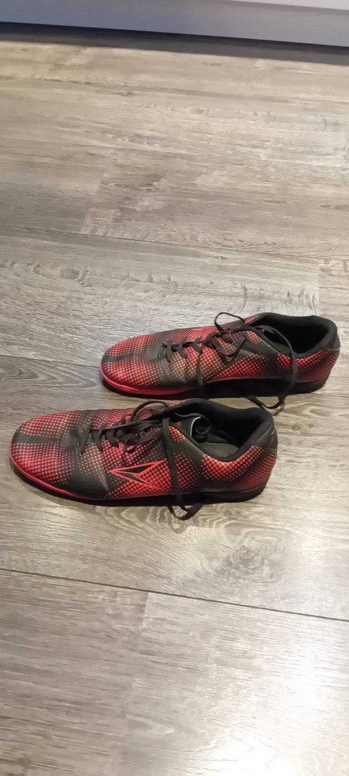 sportschoenen  maat 43, Ophalen of Verzenden, Zo goed als nieuw, Dutchy, Sportschoenen