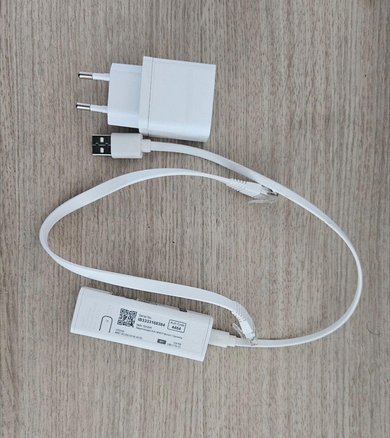 Tado Bridge met adapter en ethernetkabel, Ophalen of Verzenden, Gebruikt, Tado