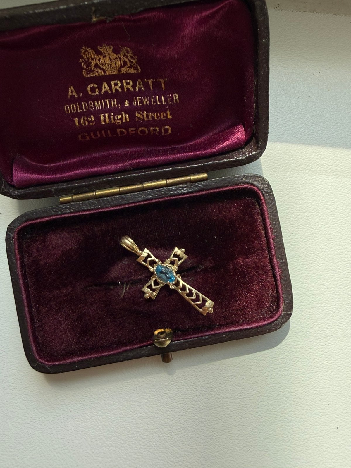 Vintage 9 karaat topaas kruishanger, Blauw, Ophalen of Verzenden, Zo goed als nieuw, Nvt