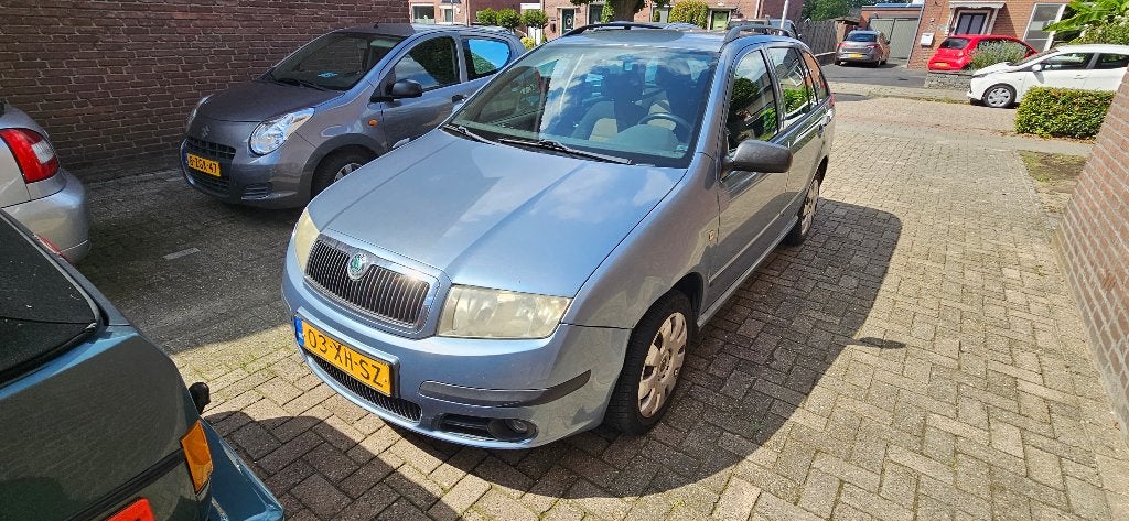 Skoda Fabia 1.4 Combi 59KW 2007 Blauw, Auto's, Voorwielaandrijving, Zwart, 4 cilinders, Blauw