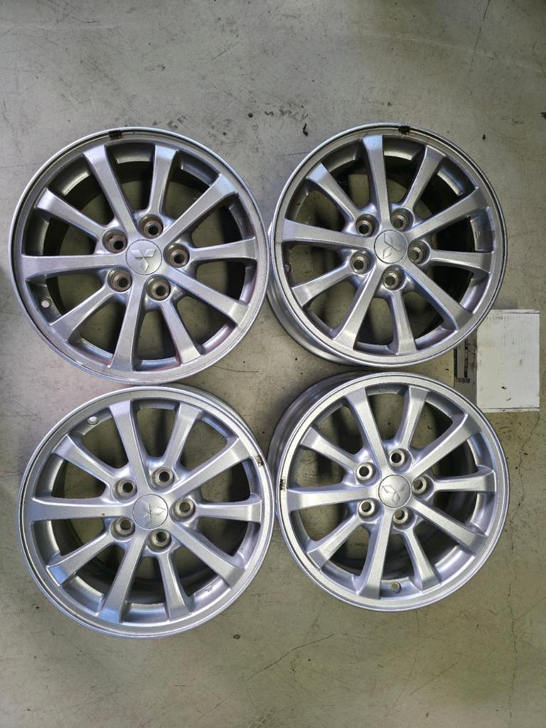 16 inch velgenset Mitsubishi ASX 2017 incl. wielbouten, Auto-onderdelen, Banden en Velgen, Ophalen, Velg(en), 16 inch, Terreinwagen