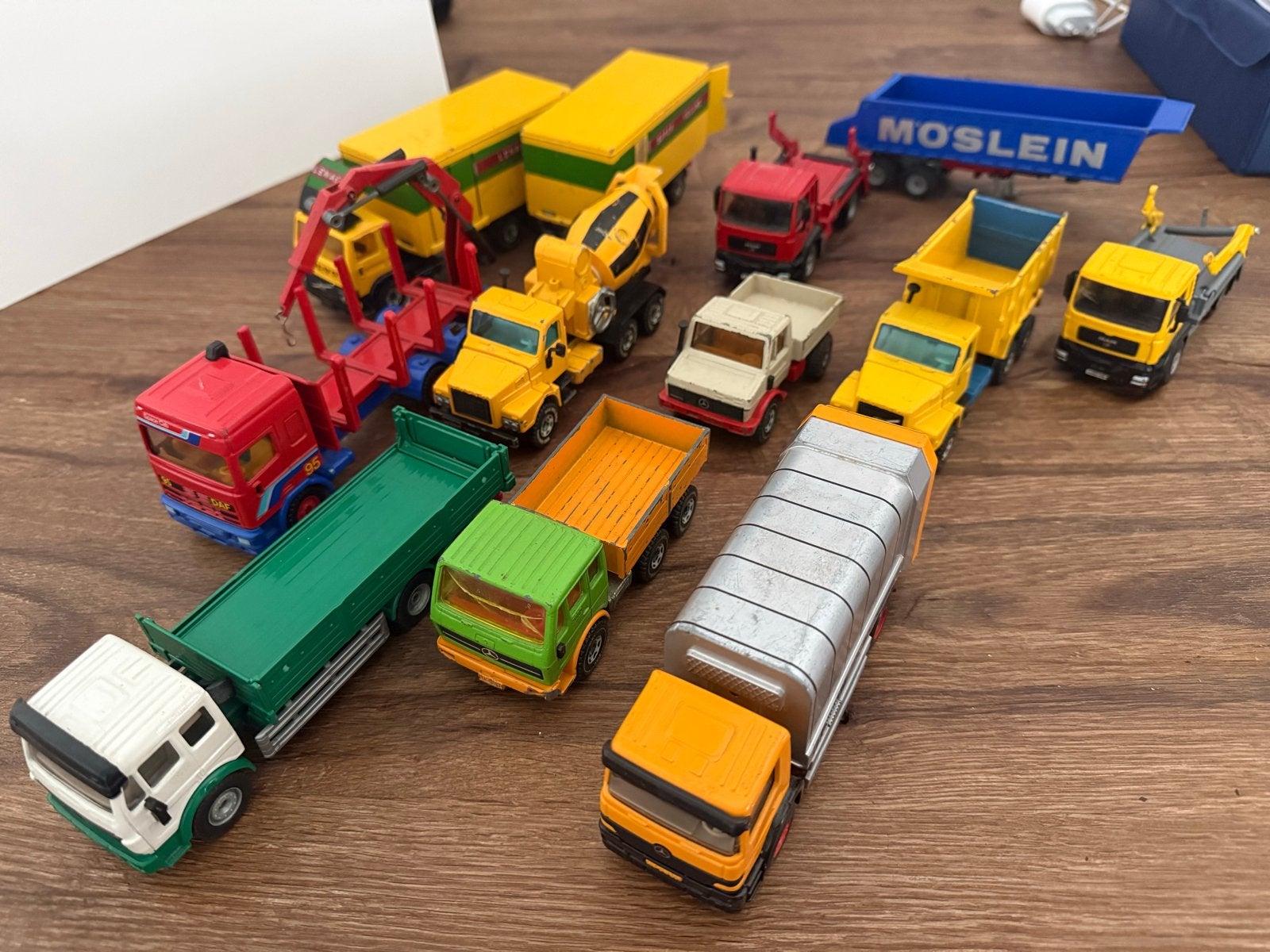 Siku volvo mercedes man daf vrachtwagens en bouwvoertuigen, Ophalen of Verzenden, Gebruikt