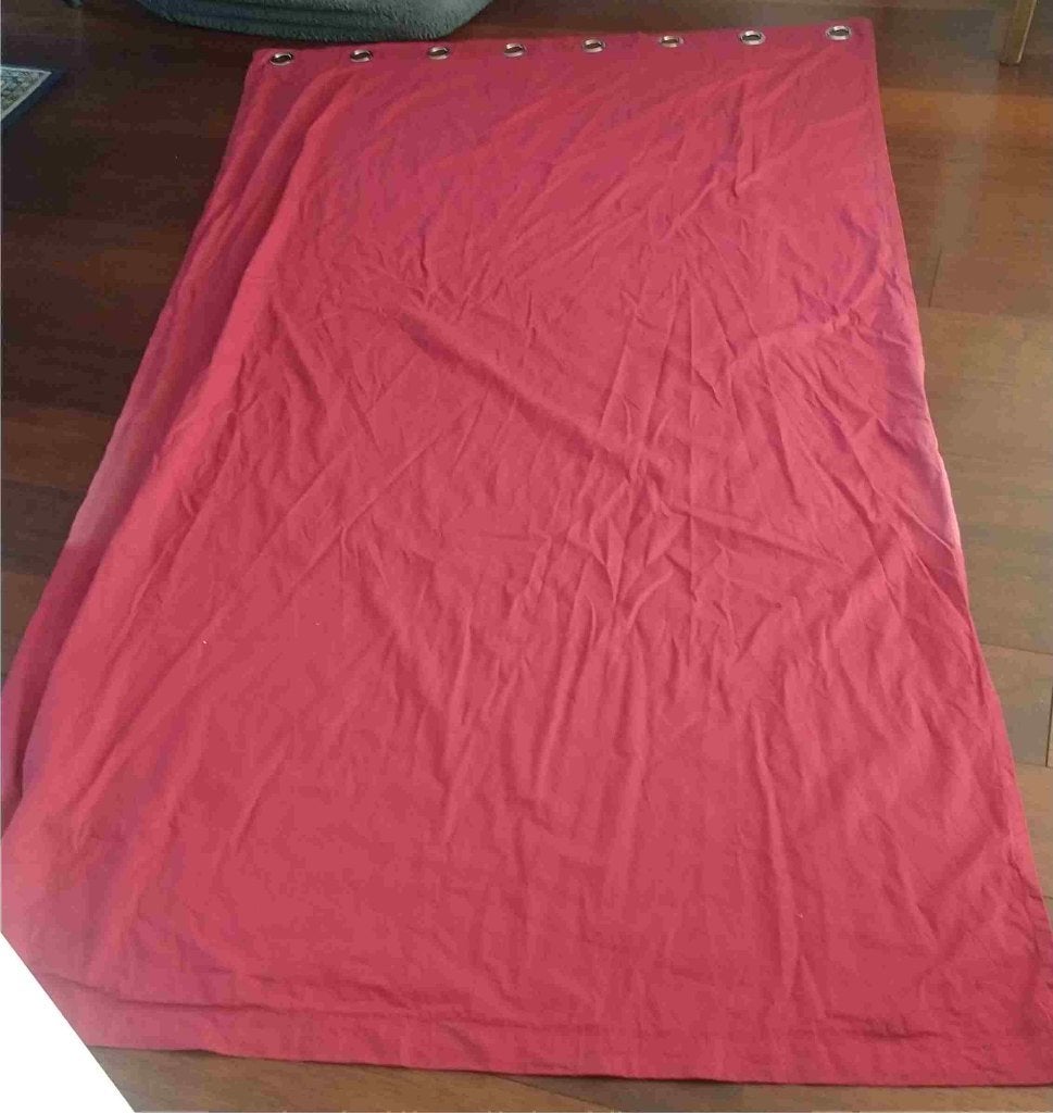 Gordijn rood 145 cm breed 250 cm lang met 8 ringen en meer, Ophalen of Verzenden, Gebruikt, Rood, Gordijn