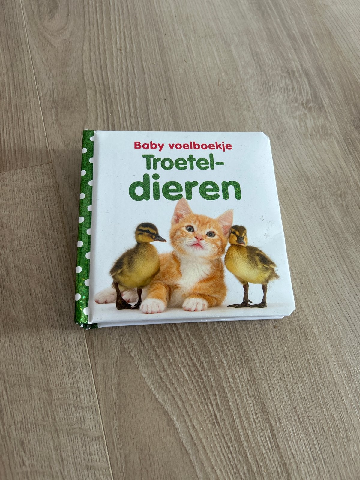 Baby voelboekje Troeteldieren - Zo goed als nieuw, Ophalen of Verzenden, Zo goed als nieuw, Uitklap-, Voel- of Ontdekboek, 0 tot 6 maanden