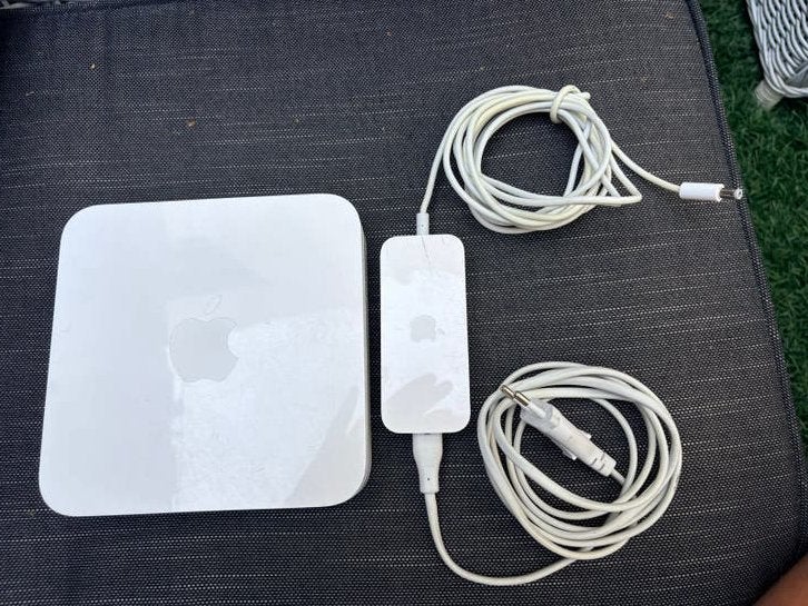 Apple AirPort Extreme A1408-Originele Voeding Werkt Perfect, Computers en Software, Routers en Modems, Router, Gebruikt, Apple