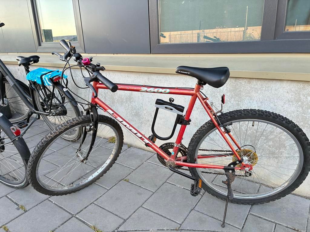 Gebruikte rode mountainbike - Limit 2600, Fietsen en Brommers, Fietsen | Mountainbikes en ATB, Overige merken, Gebruikt, Ophalen of Verzenden