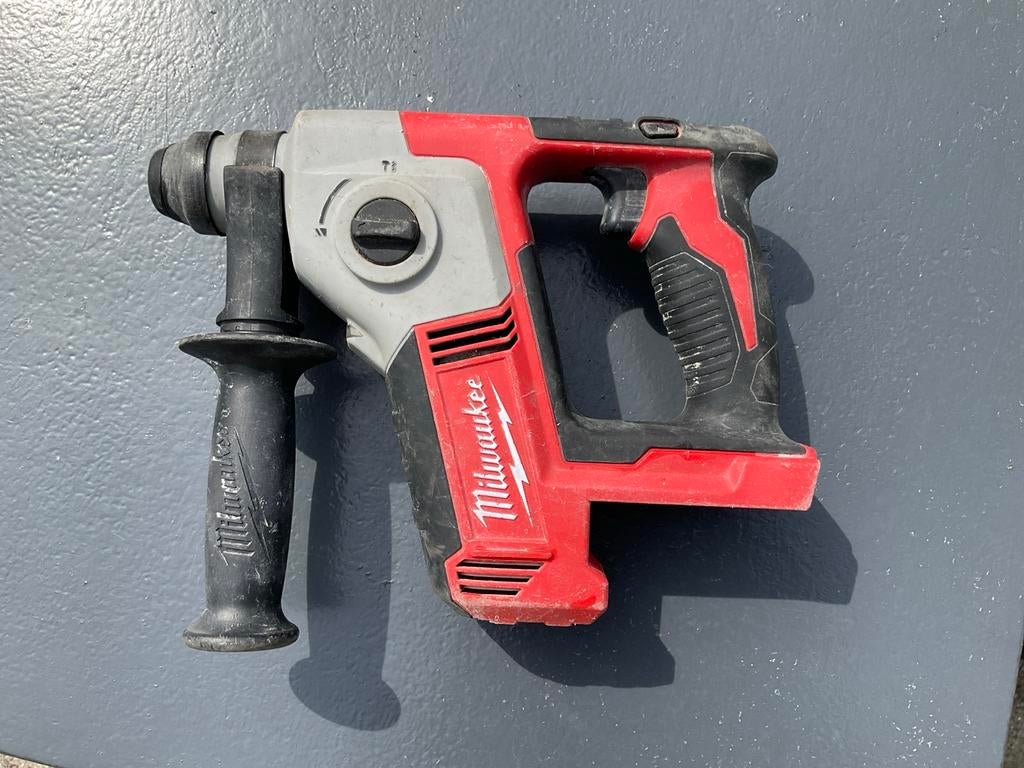 Milwaukee Boorhamer M18 - Krachtig en Betrouwbaar, Doe-het-zelf en Verbouw, Gereedschap | Boormachines, 600 watt of meer, Boor- en/of Breekhamer