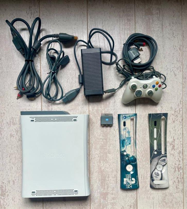 Xbox 360 60GB + 12 Top Games! + 3 Faceplates + Kabels, Spelcomputers en Games, Spelcomputers | Xbox 360, Ophalen, Met games, 360 Pro of Premium