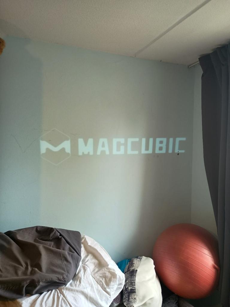 Magcubic Projector - Smart Beamer met Android OS, Audio, Tv en Foto, Beamers, Ophalen, LED, Zo goed als nieuw, Magcubic