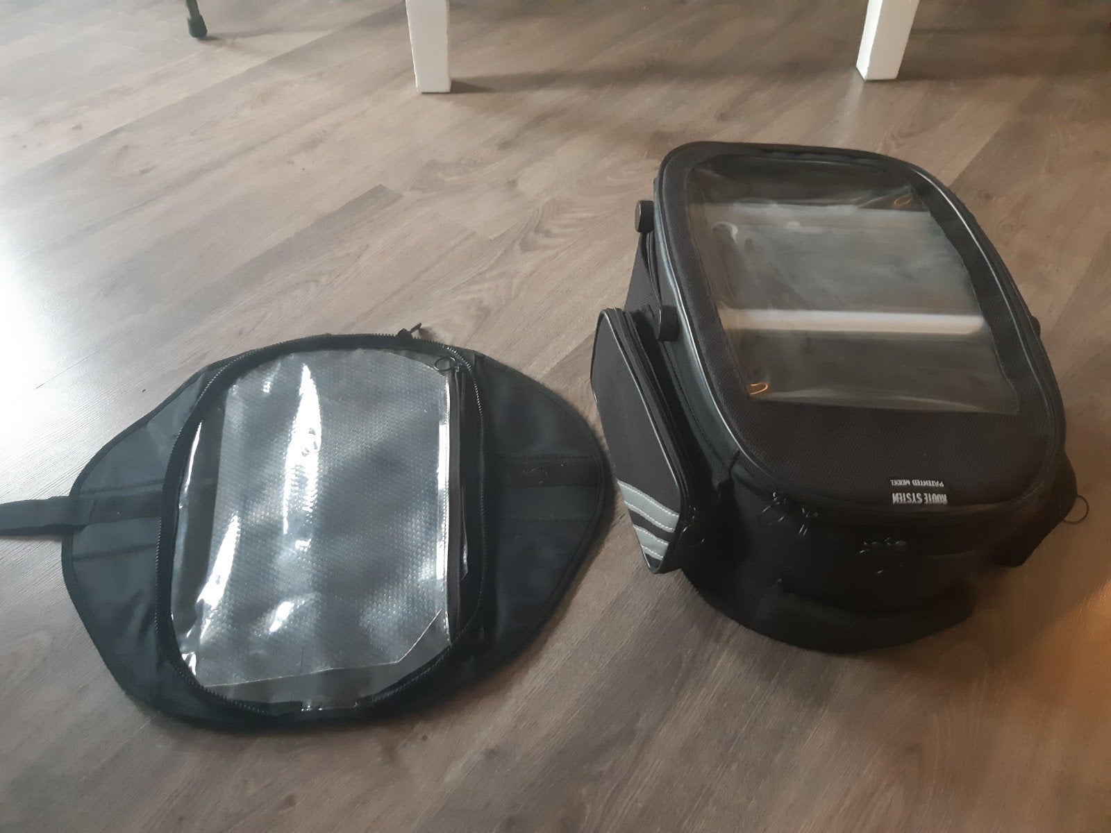 ruime Motor tanktas met regenhoes en magneetbevestigingsplaa, Motoren, Ophalen, Gebruikt