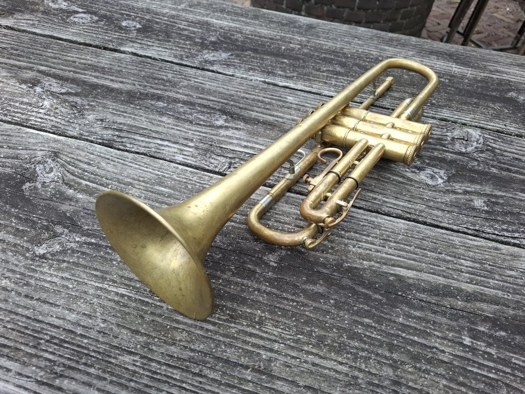 Olds Ambassador Bb trompet (raw brass), Muziek en Instrumenten, Ophalen of Verzenden, Gebruikt, Bes-trompet, Met koffer