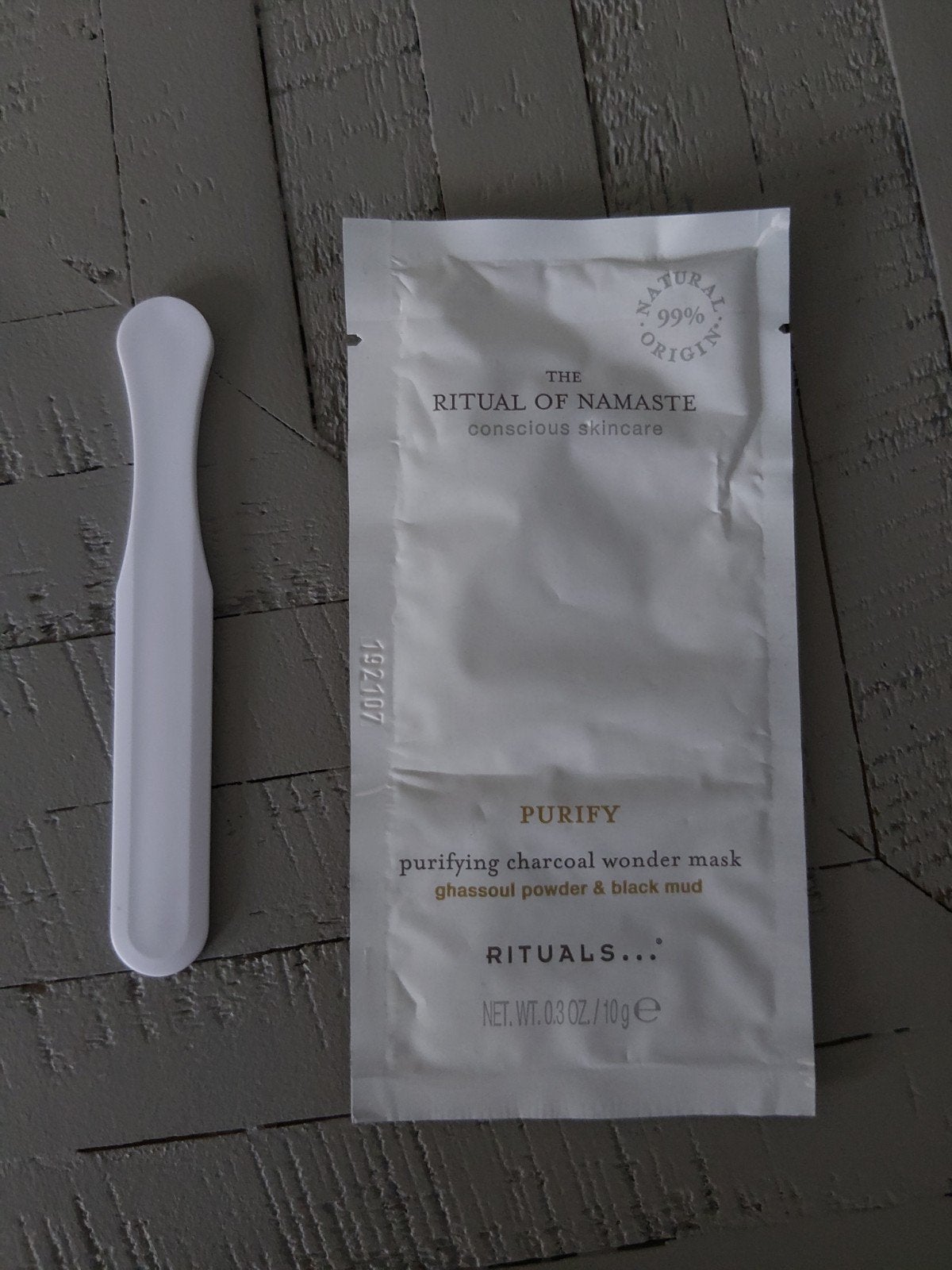 The Ritual of Namaste charcoal wonder mask 10 gram NIEUW, Ophalen of Verzenden, Nieuw, Gehele gezicht, Reiniging