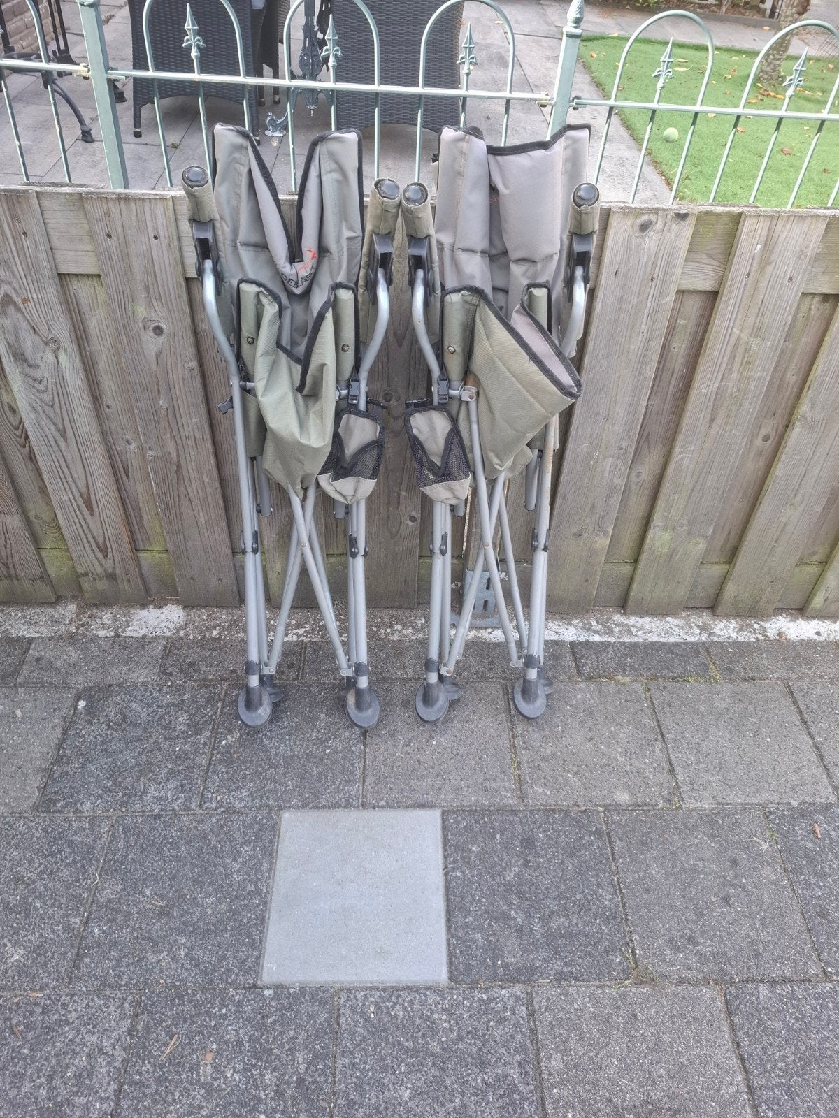 2x Opvouwbare campingstoelen - Grijs/Groen, Ophalen, Gebruikt, Campingstoel