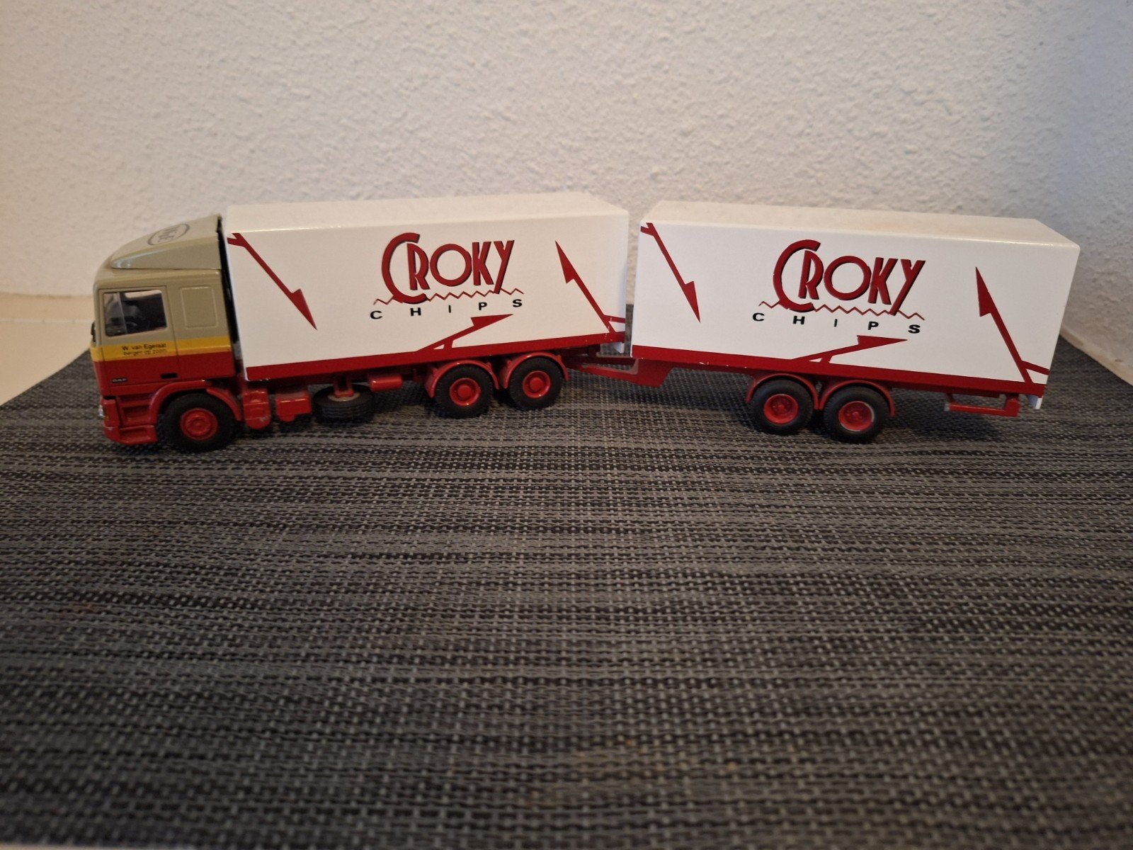 Lion DAF vrachtwagen met wipkar - Croky Chips, Ophalen of Verzenden