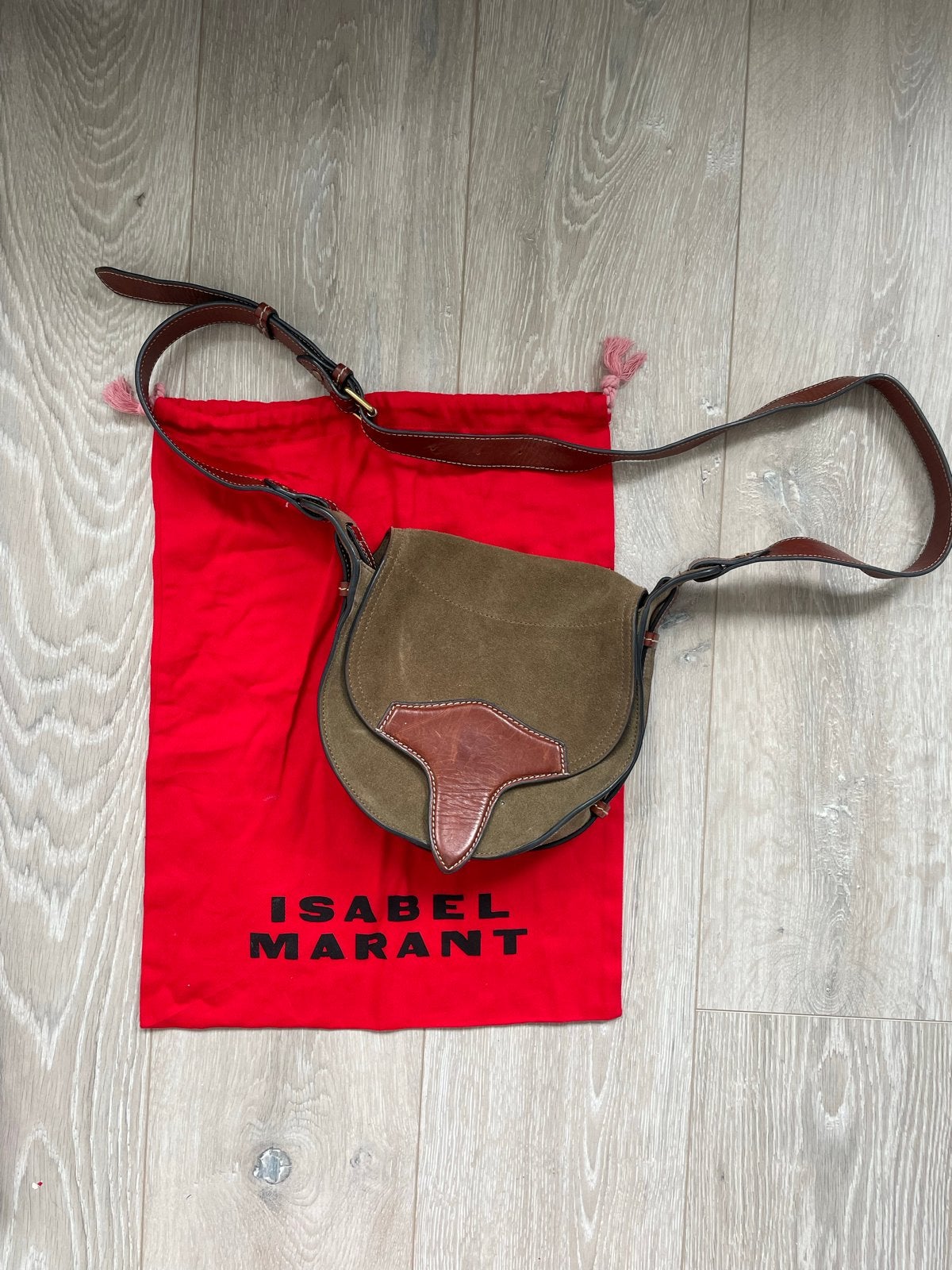 Isabel Marant Botsy crossbody tas suède bruin, Ophalen of Verzenden, Gebruikt, Bruin, Schoudertasje