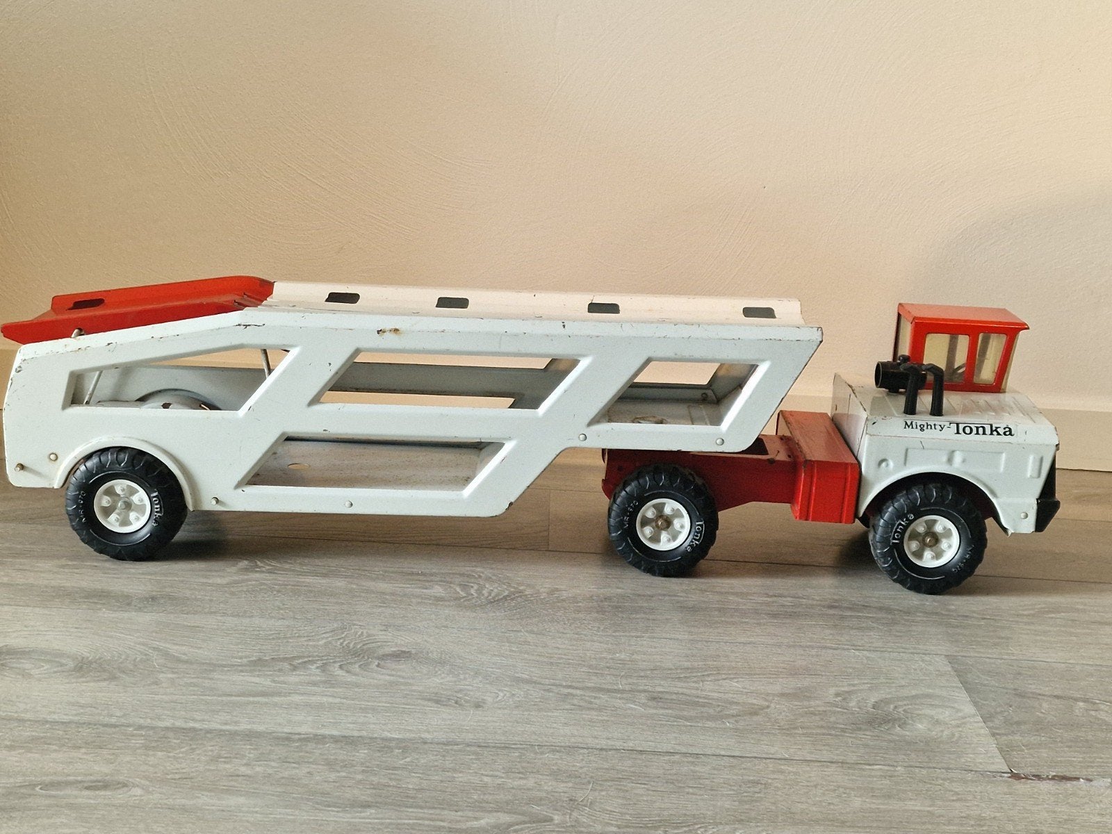 ​Vintage Mighty Tonka Autotransporter – Jaren 70 (Metaal), Antiek en Kunst, Antiek | Speelgoed, Ophalen of Verzenden