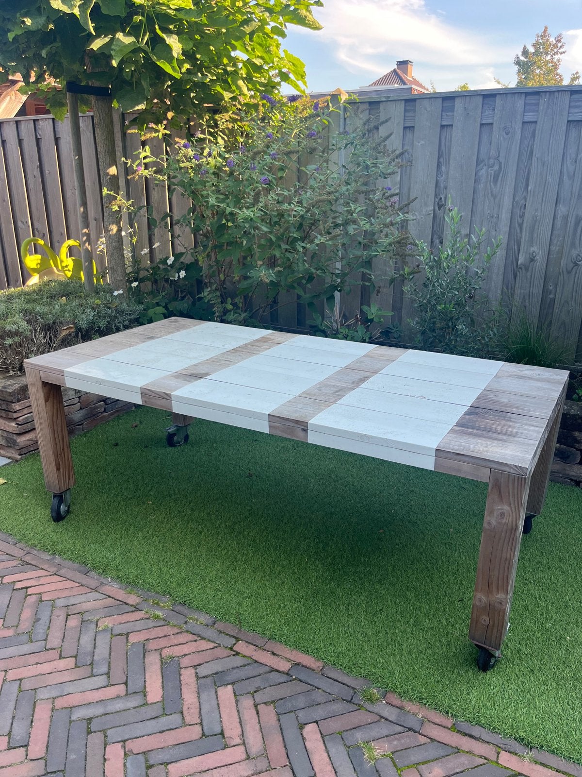 Robuuste douglas houten tuintafel op wielen 200x95 x 74 hoog, Ophalen, Gebruikt, Rechthoekig, Hout