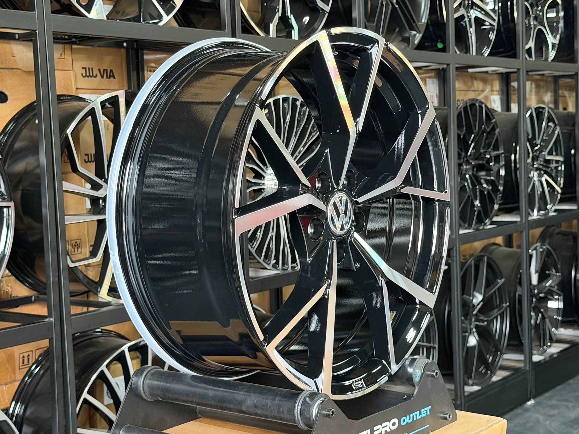 19'' ESTORIL R look velgen 5X112 Golf 7 8 8.5 T-ROC R-LOGO, Velg(en), -, -, Nieuw