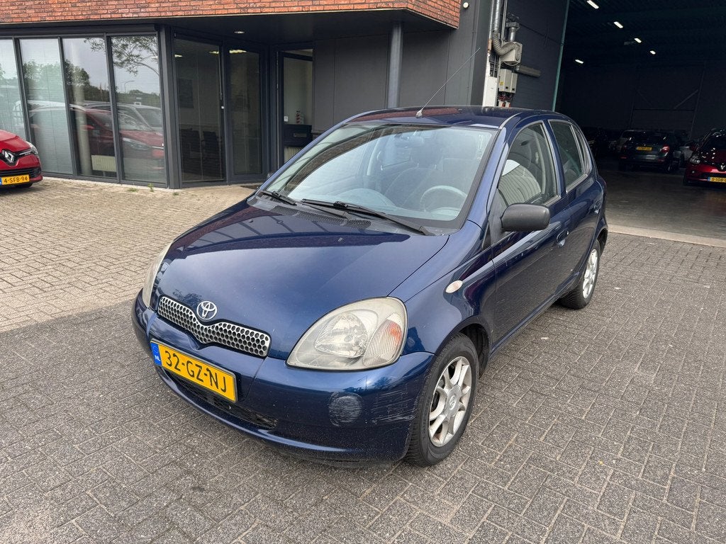 Toyota Yaris 1.3-16V VVT-i Sol 5DRS AUTOMAAT AIRCO LMV APK 2, 1299 cc, Gebruikt, 31 €/maand, 4 cilinders