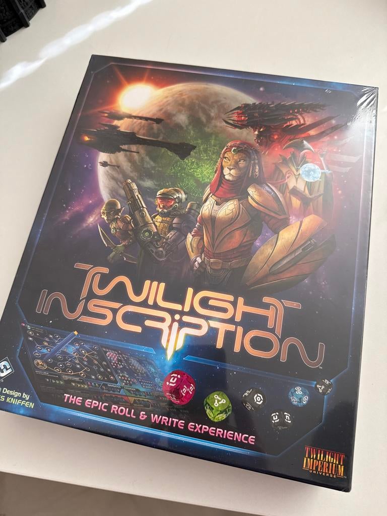 Twilight Inscription Bordspel - Nieuw in Seal, Hobby en Vrije tijd, Gezelschapsspellen | Bordspellen, Een of twee spelers, Ophalen of Verzenden