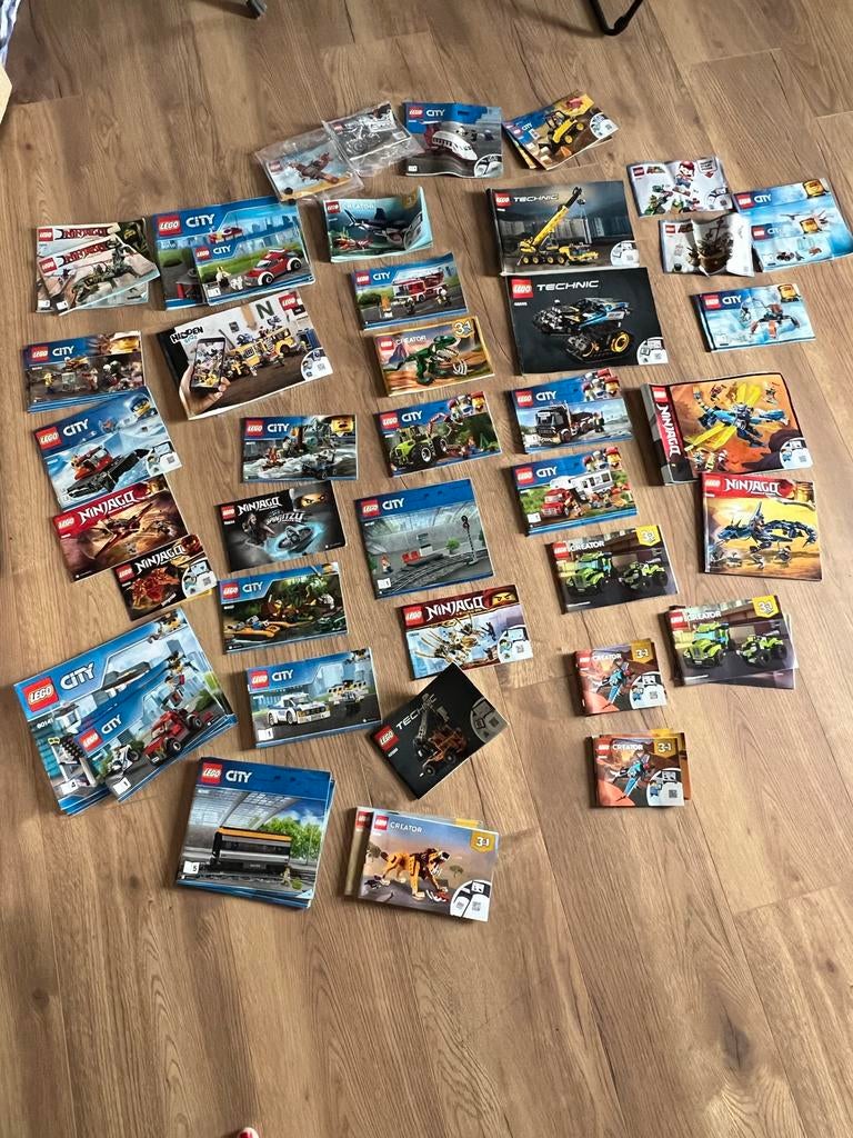 Grote partij LEGO met diverse sets en losse stenen, Ophalen, Lego, Complete set, Inclusief instructies