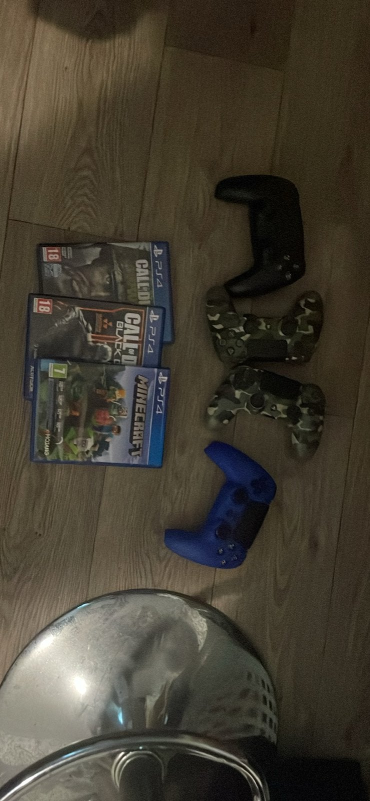 PS4 Slim Star Wars Limited Edition met 4 controllers en game, Spelcomputers en Games, Ophalen of Verzenden, Zo goed als nieuw