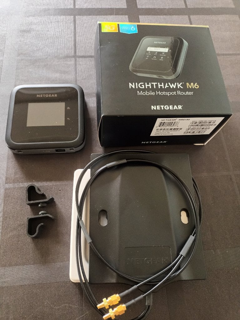 NETGEAR Nighthawk M6 Mobiele Hotspot Router, Computers en Software, Routers en Modems, Ophalen of Verzenden, Zo goed als nieuw