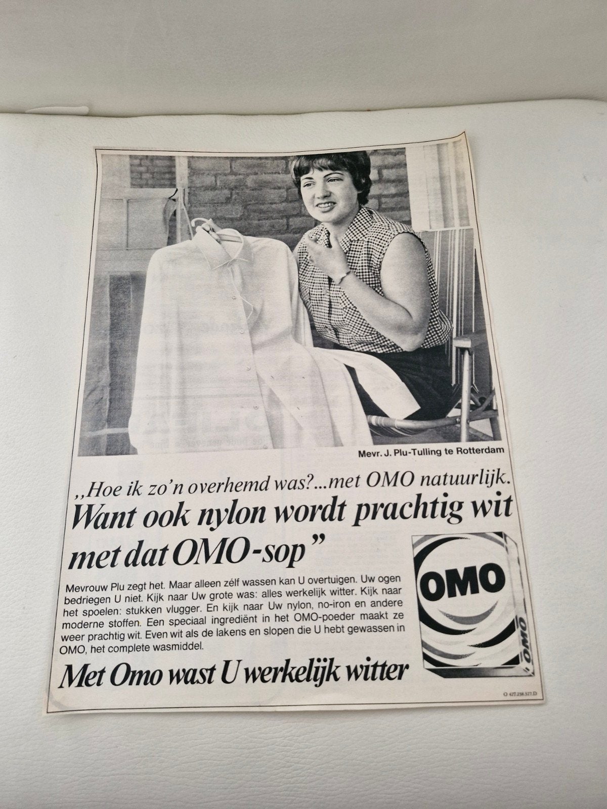 Vintage OMO reclame advertentie (32x24 cm), Ophalen of Verzenden, Gebruikt, Reclamebord