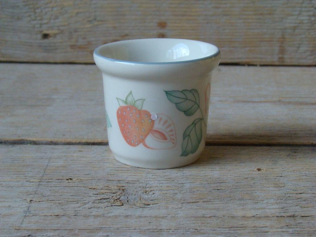 Servies, Engels, Johson Brothers STRAWBERRY GARDEN, z.g.a.n., Antiek en Kunst, Antiek | Servies los, Ophalen of Verzenden