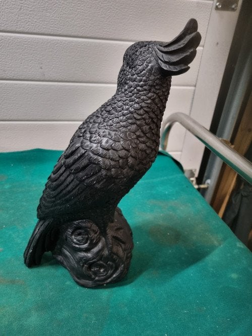 beeld parrot zwart kunststof, Ophalen of Verzenden