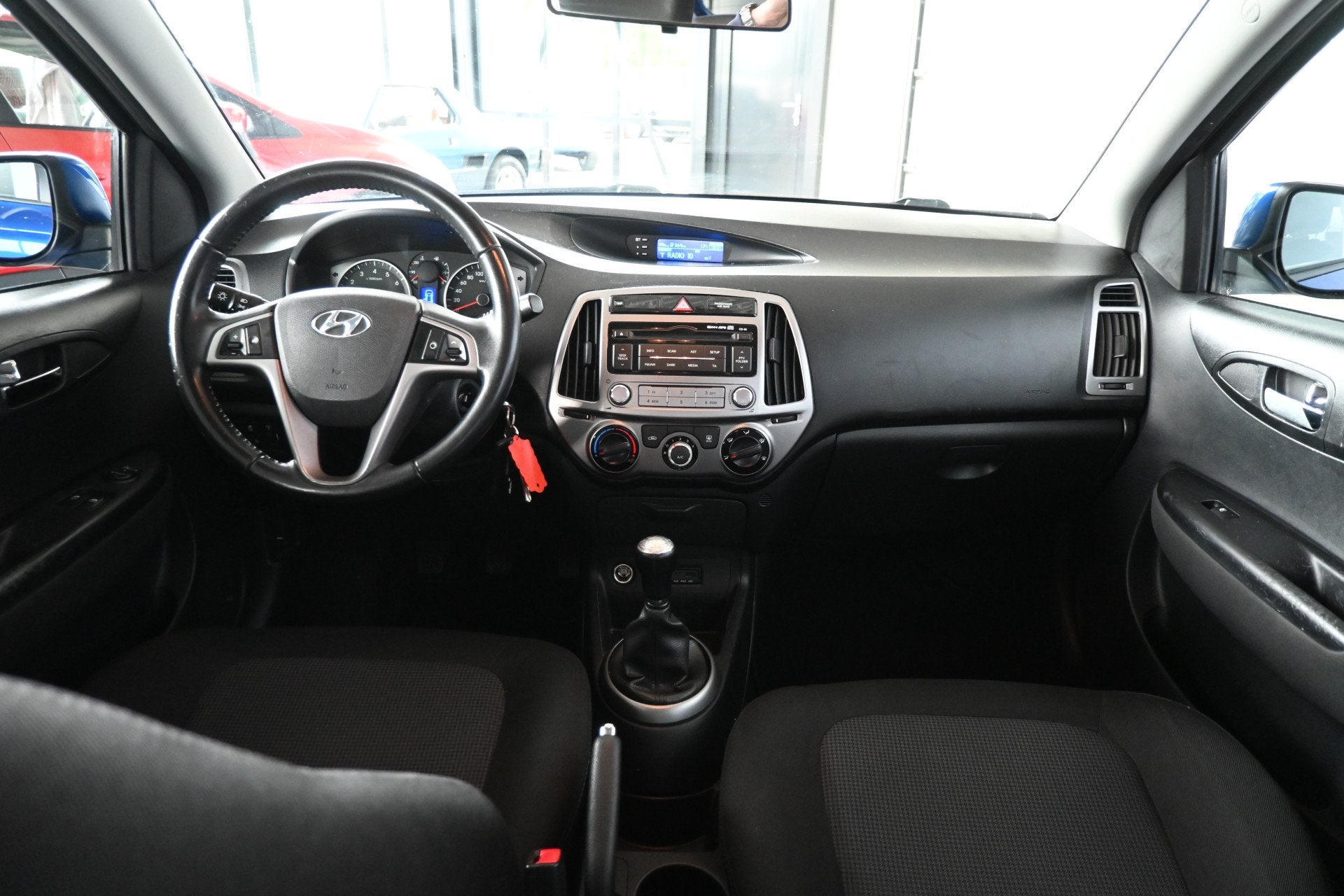 Hyundai i20 1.2i i-Motion TEKST LEZEN! Airco LED Elektrisch, Euro 5, Gebruikt, 4 cilinders, Met garantie (alle)