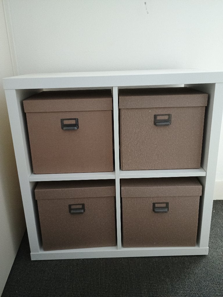 vakkenkast wit