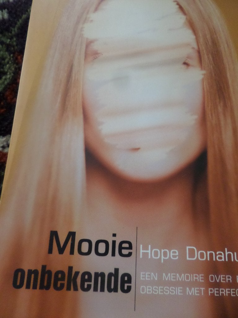 Te Koop een boek Mooie onbekende. Hope Donue., Boeken, Overige Boeken, Ophalen of Verzenden, Nieuw