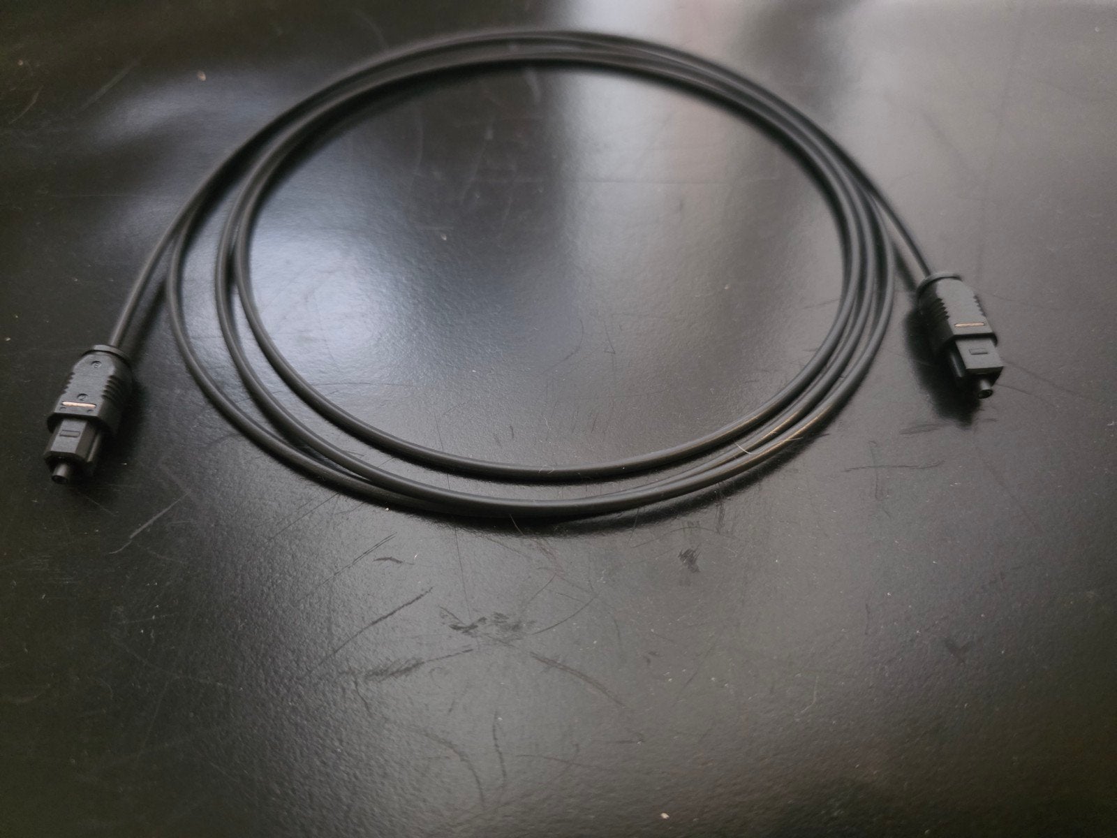 Optische kabel - Toslink-kabel, Audio, Tv en Foto, Audiokabels en Televisiekabels, Ophalen of Verzenden, Zo goed als nieuw, 2 tot 5 meter