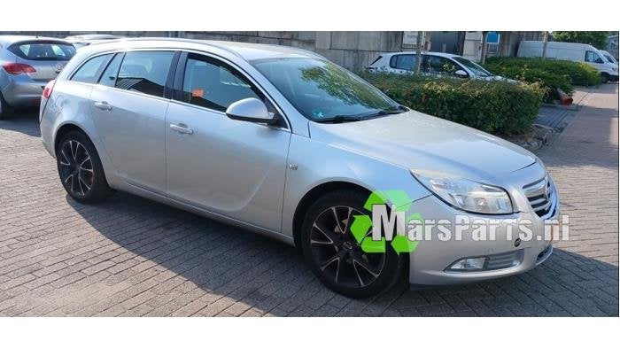Stijl midden-rechts van een Opel Insignia (Z176), Gebruikt, -, -, Opel