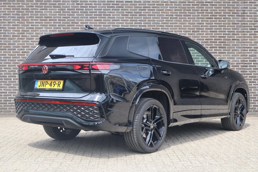 Volkswagen Tayron 1.5 eHybrid 204pk R-Line Edition | Panoram, Auto's, Volkswagen, 12 maanden, Stof, 4 cilinders, 150 min