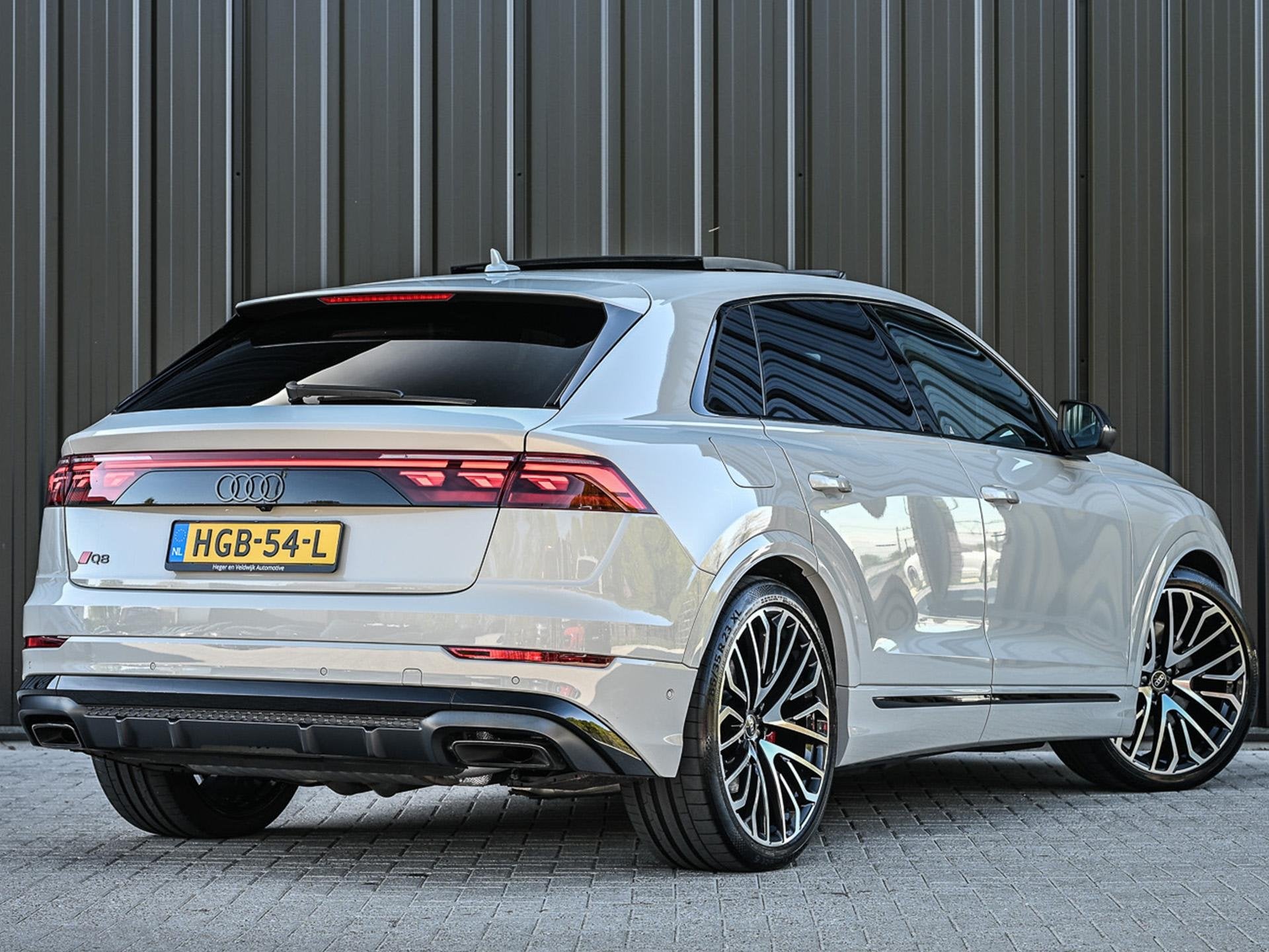 Audi Q8 60 TFSI e quattro Pro Line S Competition | Advanced, Auto's, Parkeerassistent, Stof, Gebruikt, 2995 cc