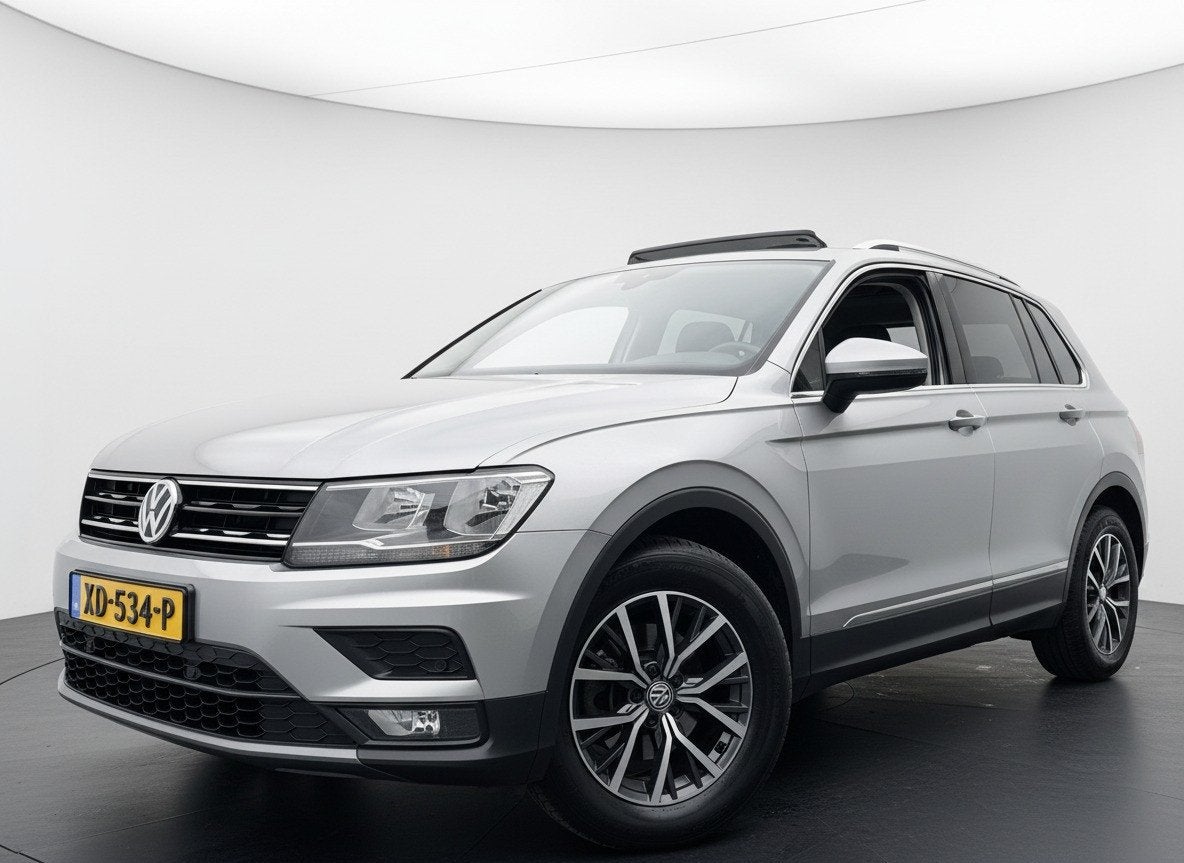 Volkswagen Tiguan 1.4 TSI 150PK ACT DSG HIGHLINE PANO/TREKHA, Stof, 4 cilinders, 150 pk, Automatische klimaatregeling