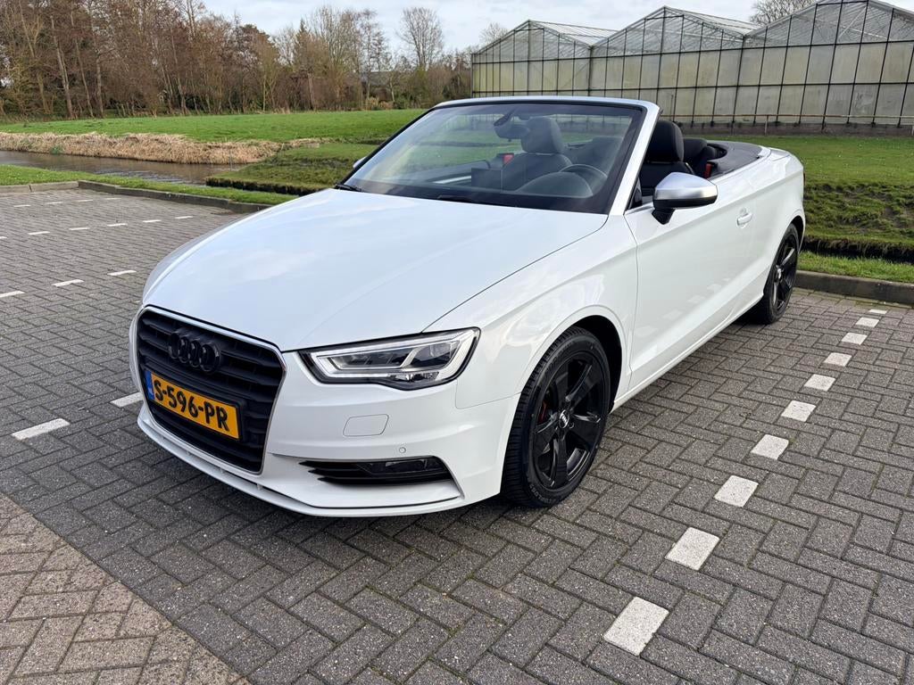 Audi A3 1.4 Tfsi 110KW Cabrio S-tronic 2015 Wit Carplay, Auto's, Audi, Stof, Zwart, 4 cilinders, 4 stoelen