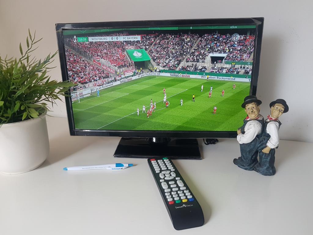 19 inch LED Tv met veel aansluitingen als nieuw, Ophalen, Zo goed als nieuw, 50 Hz, Overige merken
