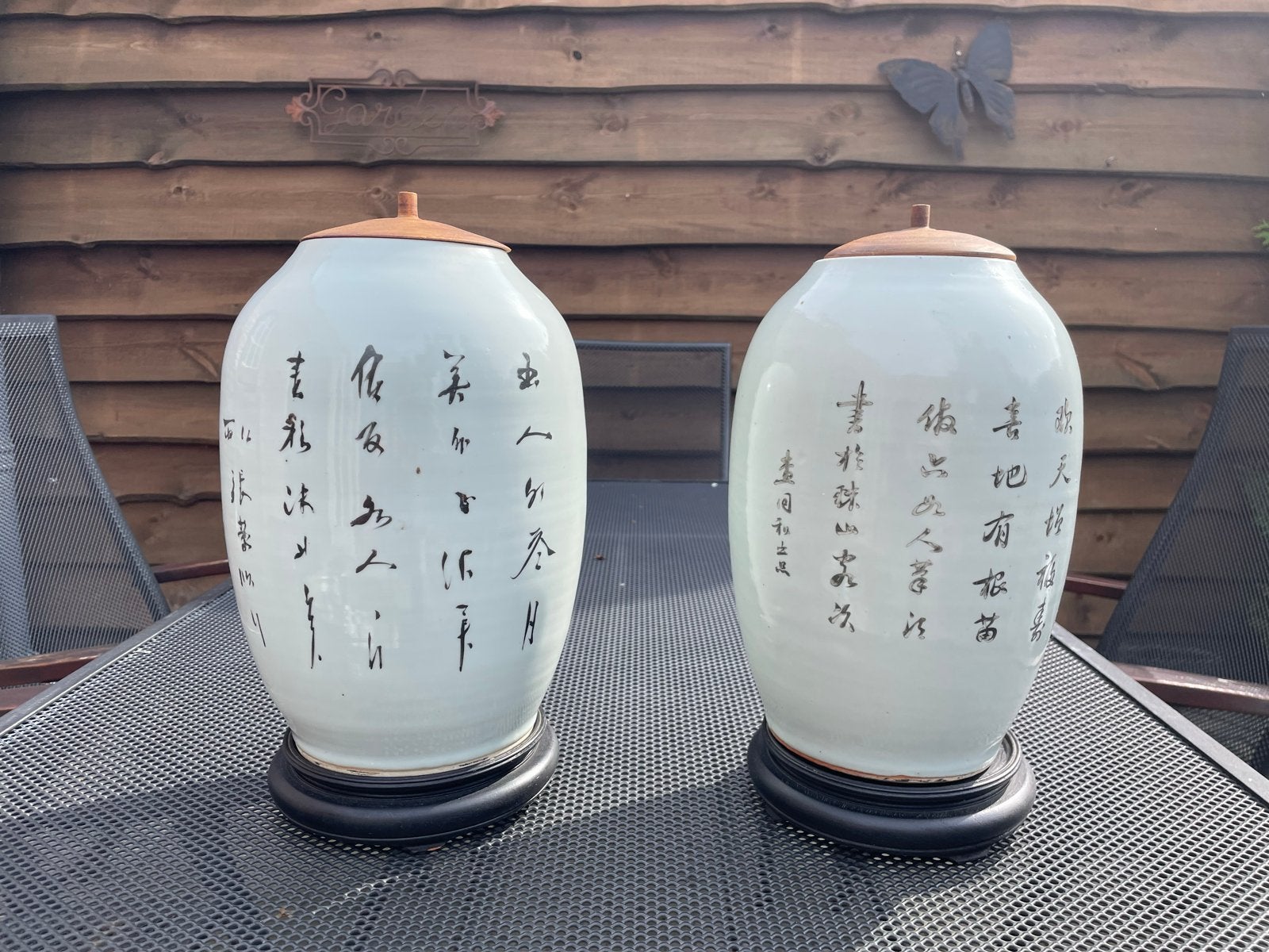 Set van 2 Chinese vazen met deksel en houten voet, Antiek en Kunst, Ophalen