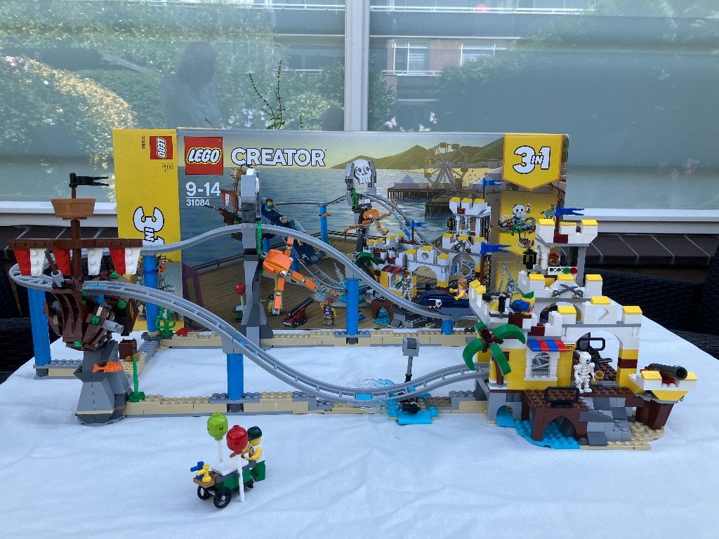 Lego achtbaan 31084, Kinderen en Baby's, Speelgoed | Duplo en Lego, Compleet, Lego, Ophalen of Verzenden, Zo goed als nieuw