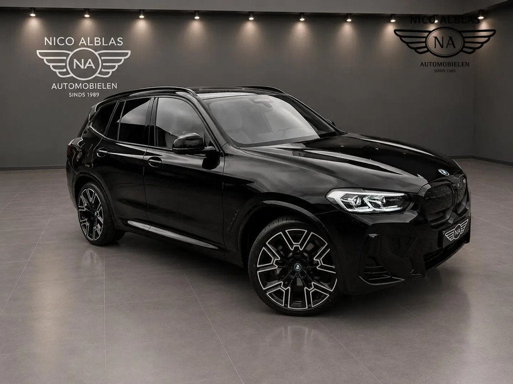 BMW iX3 Impressive M-Sport 80 kWh € 36.950,00, Automaat, Gebruikt, Overige kleuren, 2155 kg