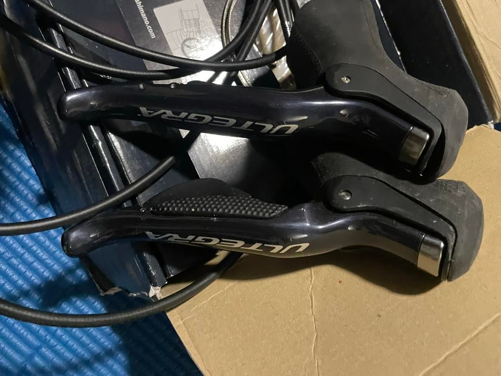 Shimano Ultegra Di2 Shifters st6870 - Nieuw!, Ophalen of Verzenden, Nieuw, Stuur